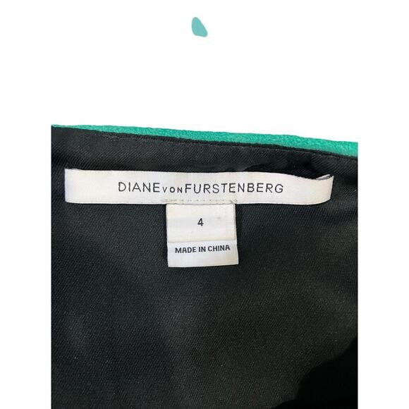 Dione von Furstenburg Suede Mini Skirt Green Size 4 'Jay' - Picture 8 of 10